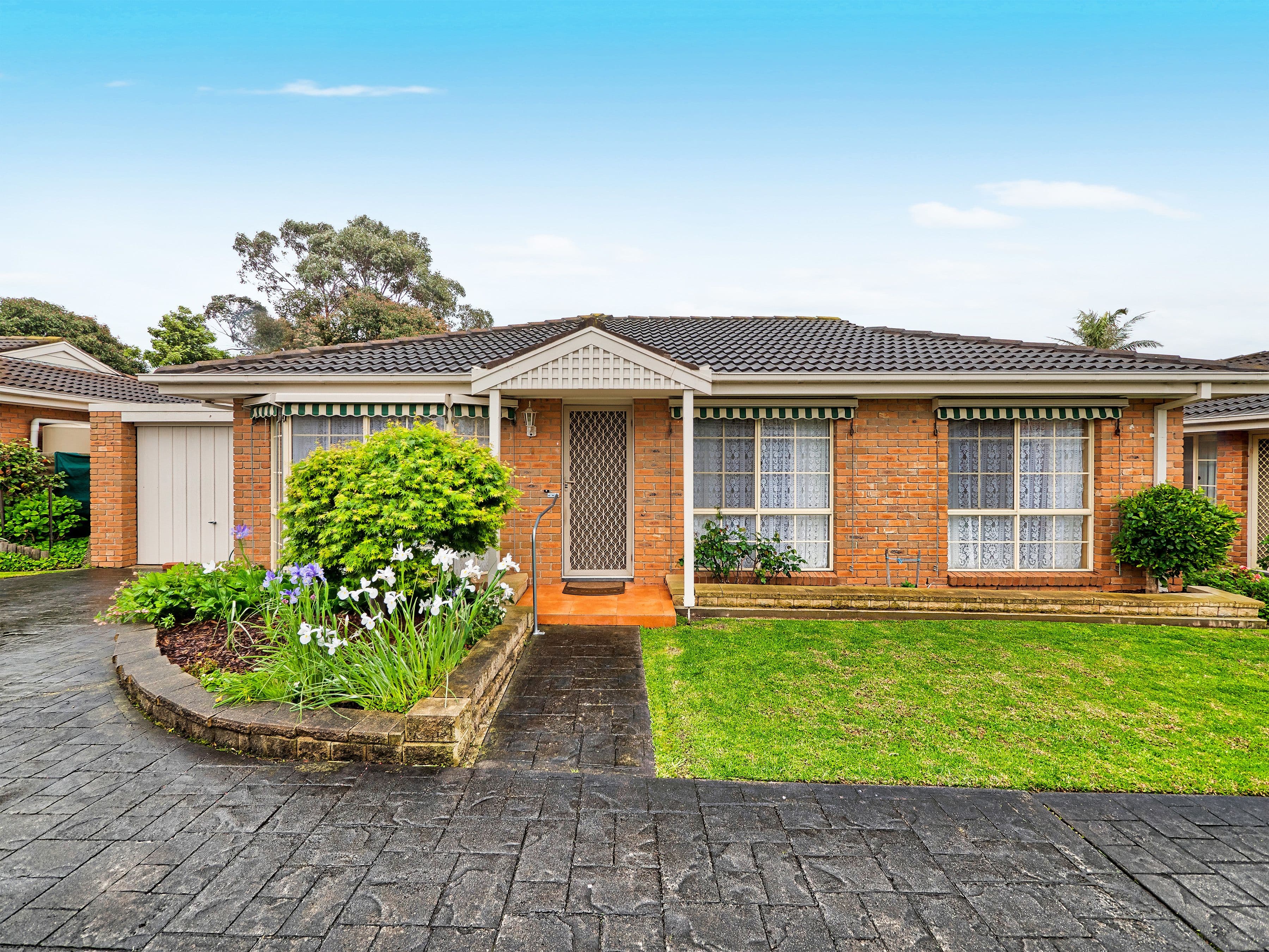 11 Lyall Street, Cranbourne VIC 3977, Cranbourne - Thumbnail 2