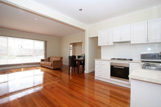 33 Liston Avenue, RESERVOIR VIC 3073, Reservoir - Image 1