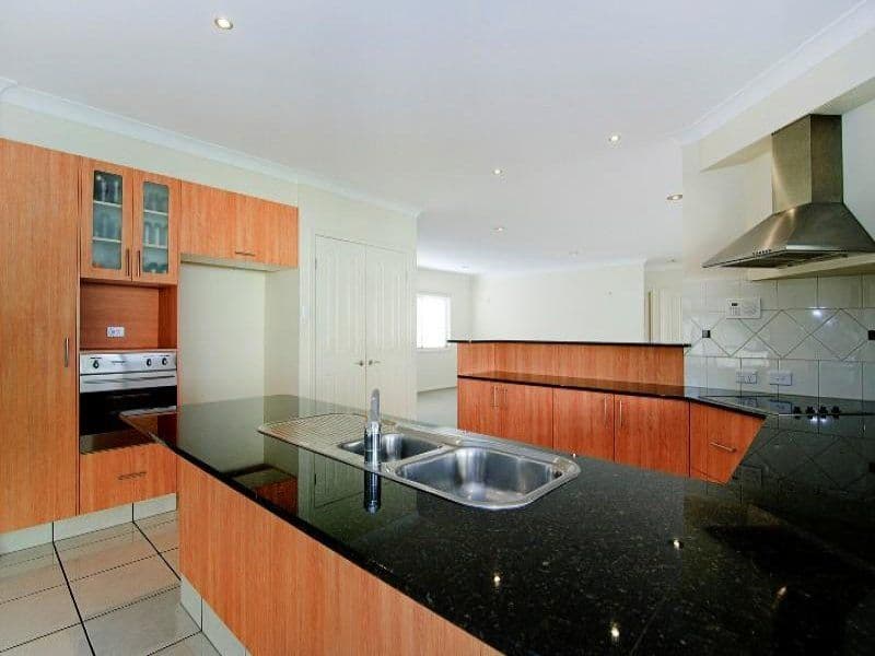 536 Oyster Cove Promenade, HELENSVALE QLD 4212, Helensvale - Thumbnail 2