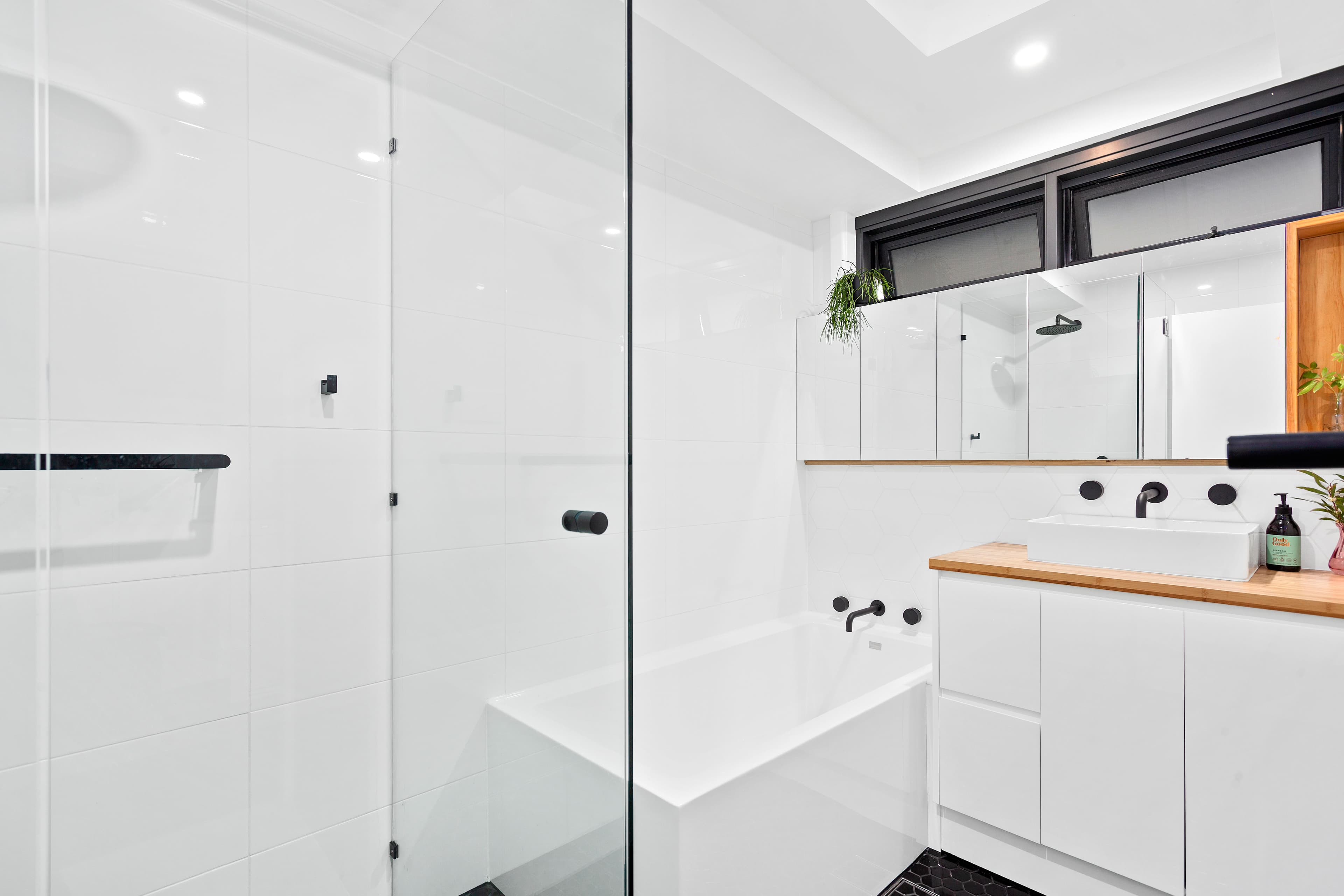 27 Annesley Avenue, Stanwell Tops - Thumbnail 6