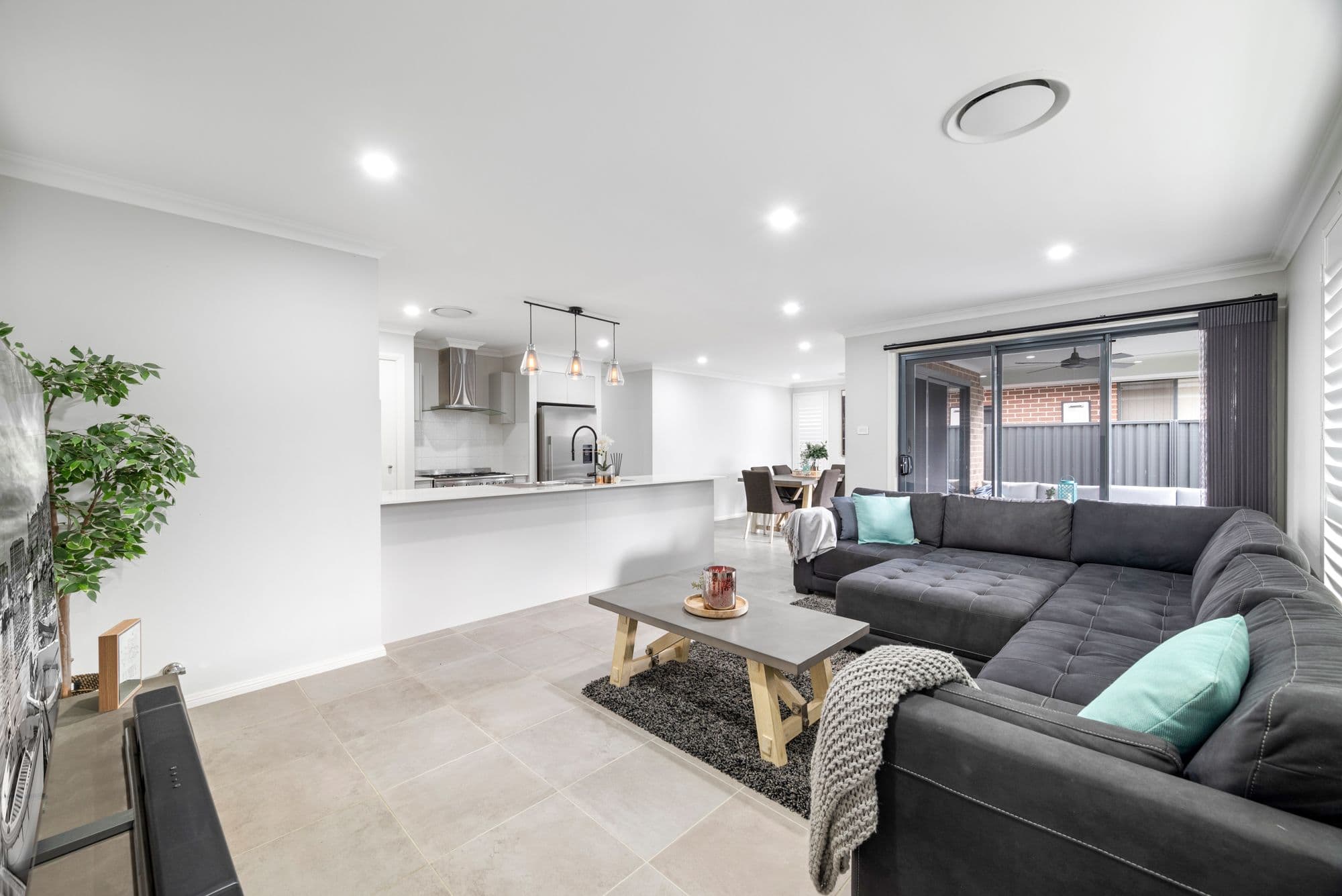 8 Radar Street, JORDAN SPRINGS NSW 2747, Jordan Springs - Thumbnail 2