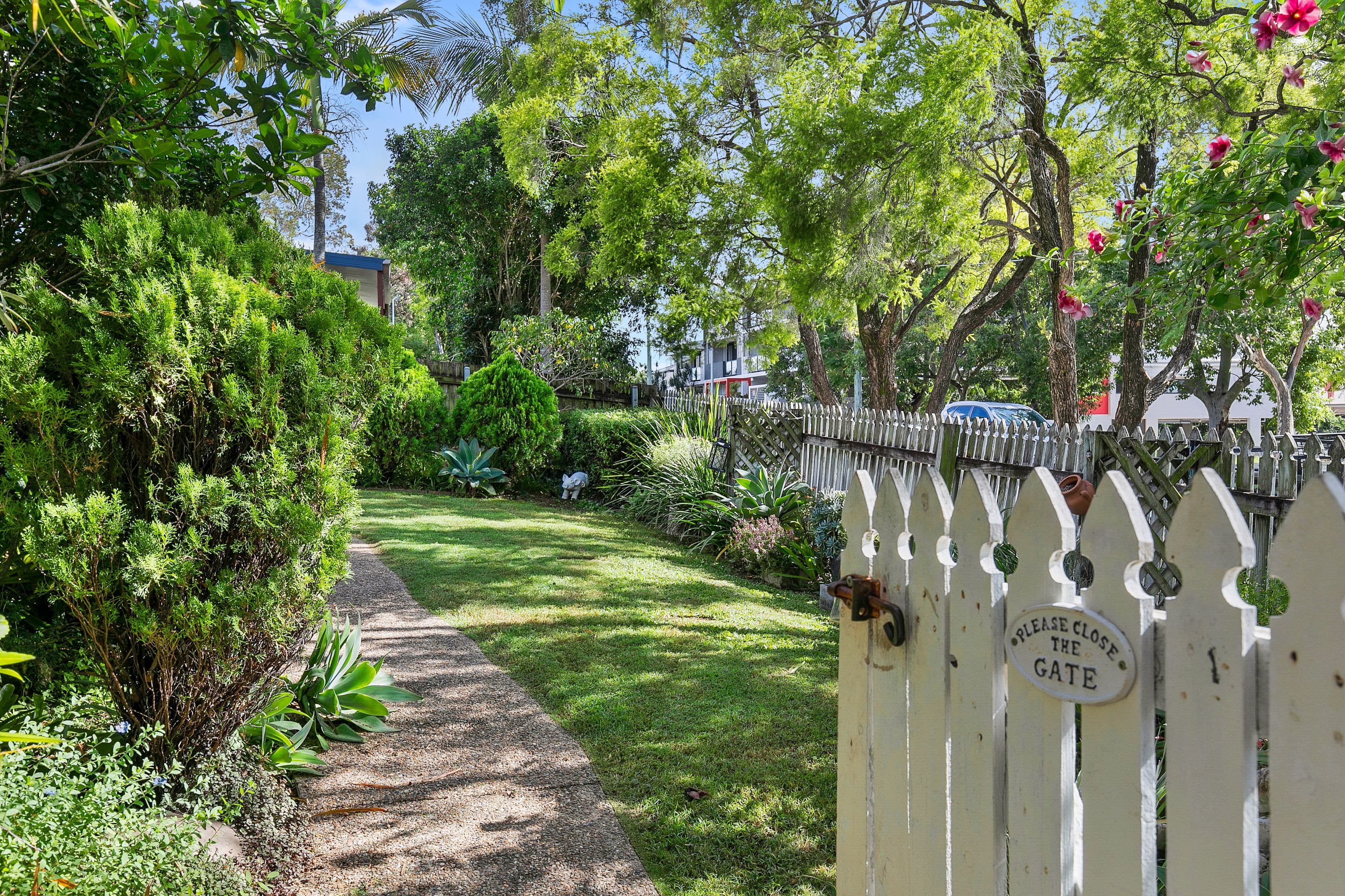 51 Berge Street, Mount Gravatt QLD 4122, Mount Gravatt - Thumbnail 2