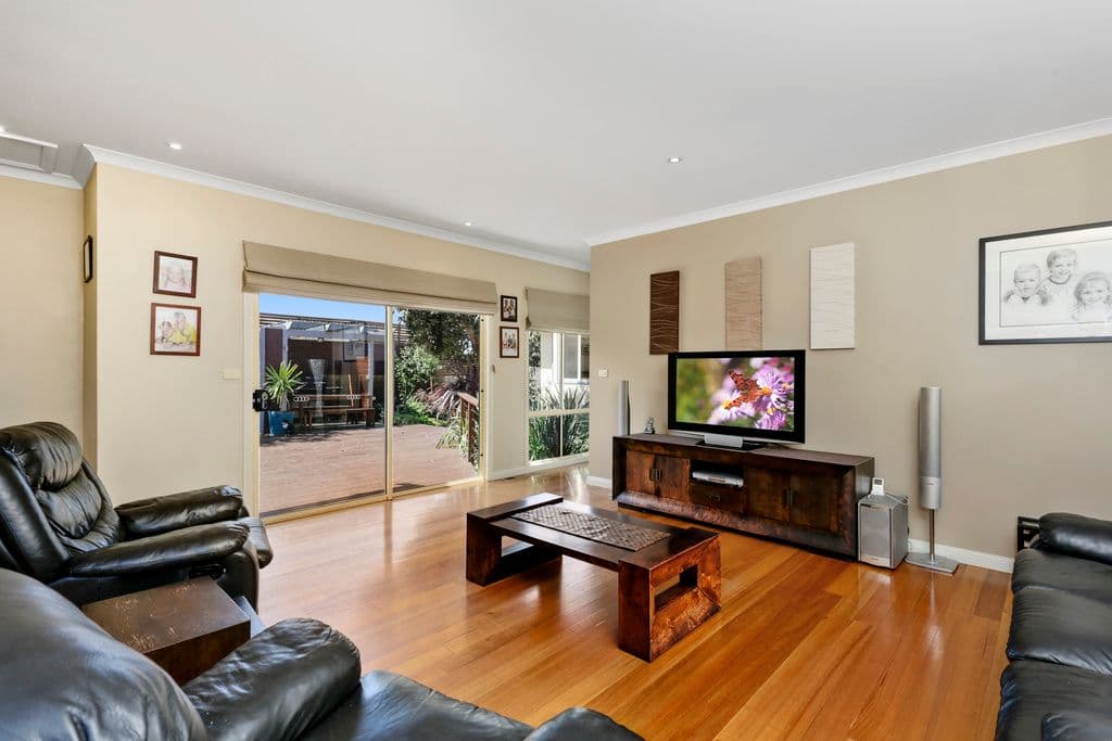 13 Emma Avenue, Warrnambool VIC 3280, Warrnambool - Thumbnail 3
