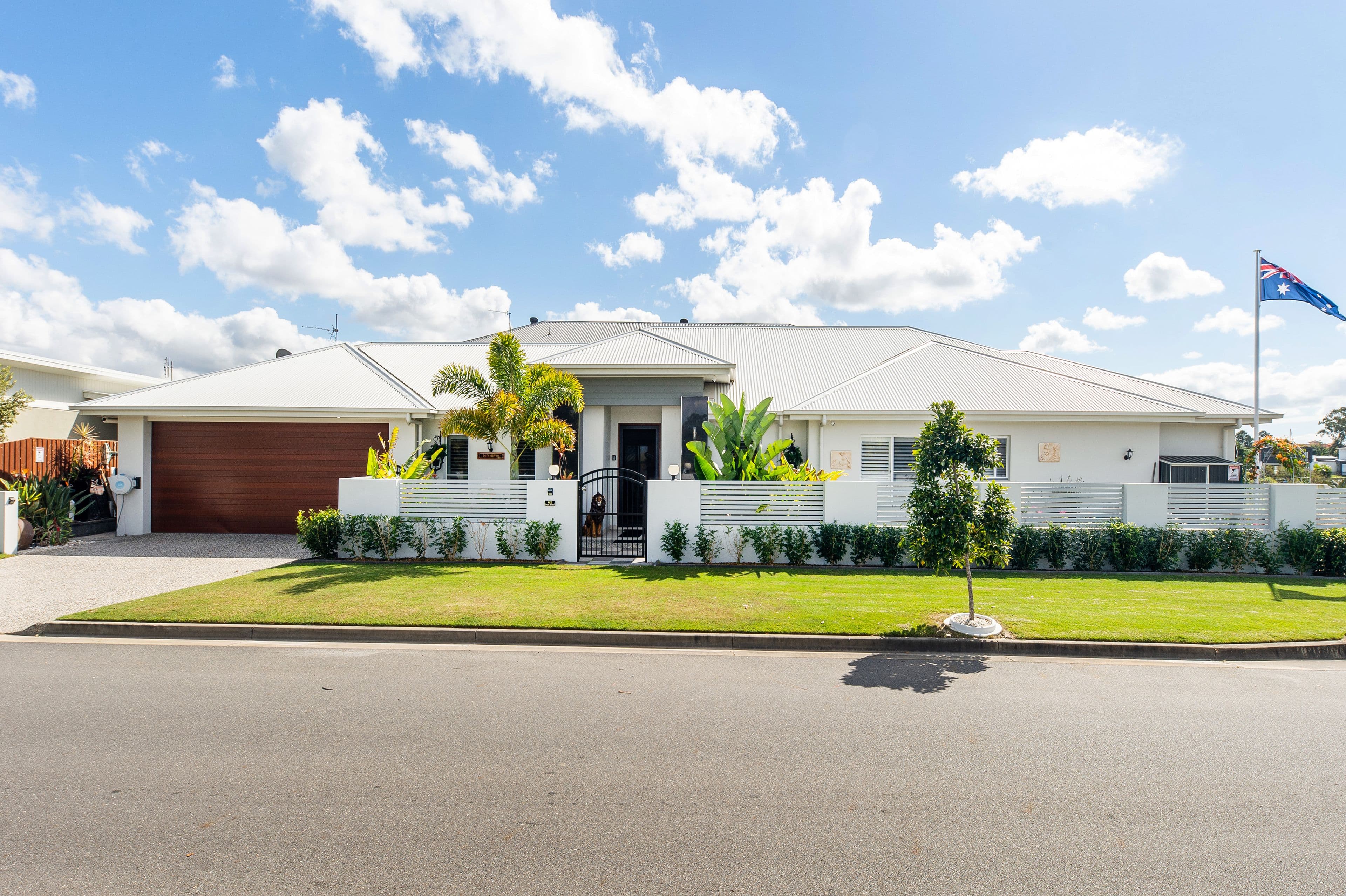 62 Grant Avenue, Hope Island QLD 4212, Hope Island - Thumbnail 2