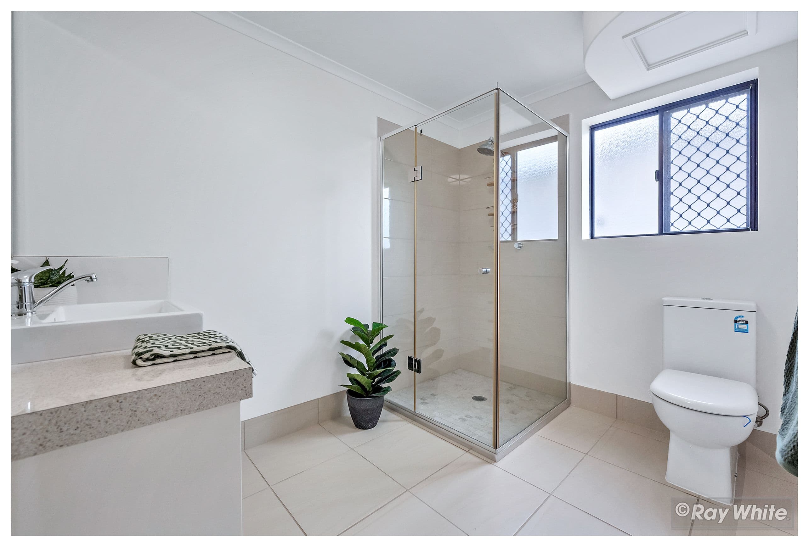 2 Brecknell Street, The Range QLD 4700, The Range - Thumbnail 7