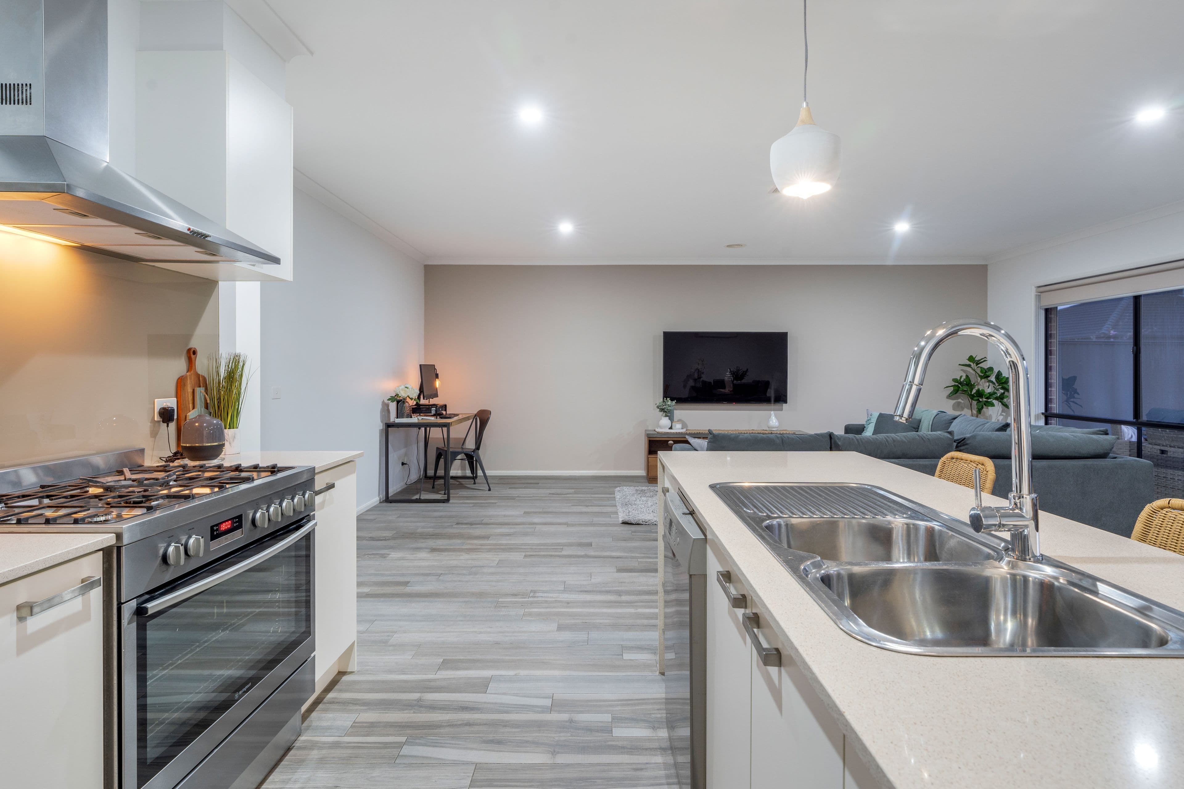 17 Creekbridge Street, Craigieburn VIC 3064, Craigieburn - Thumbnail 5