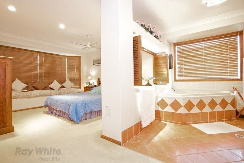 11 Tuckeroo Street, ROTHWELL QLD 4022, Rothwell - Thumbnail 2