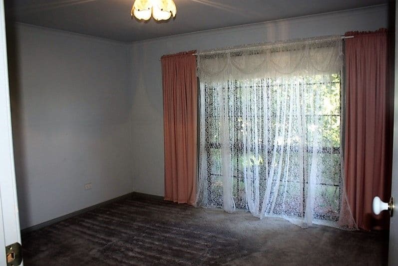 16 Katrina Circuit, Corowa - Thumbnail 5