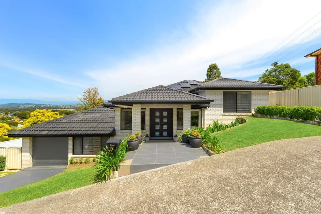 27 Pennant Cres, Berkeley - Thumbnail 2