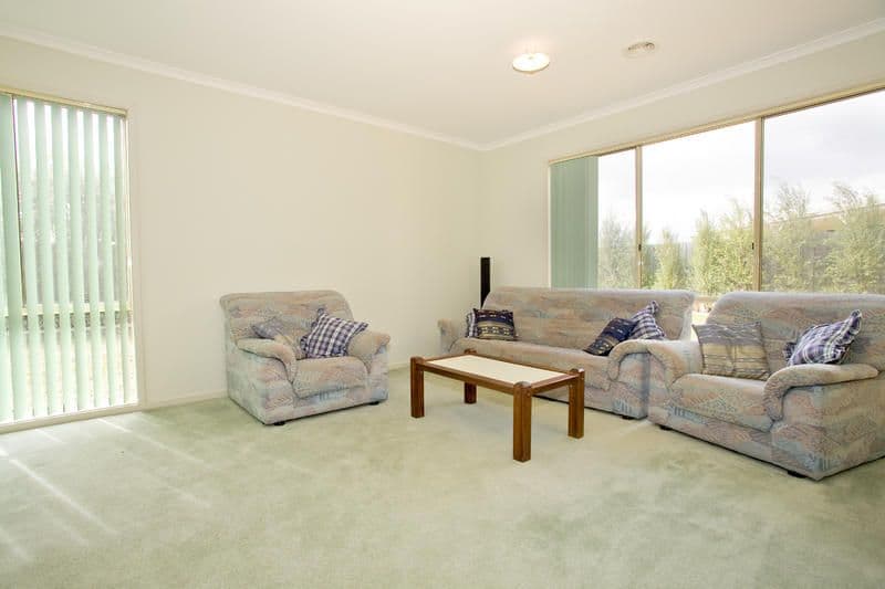 4 Newbank Court, LEOPOLD VIC 3224, Leopold - Thumbnail 2