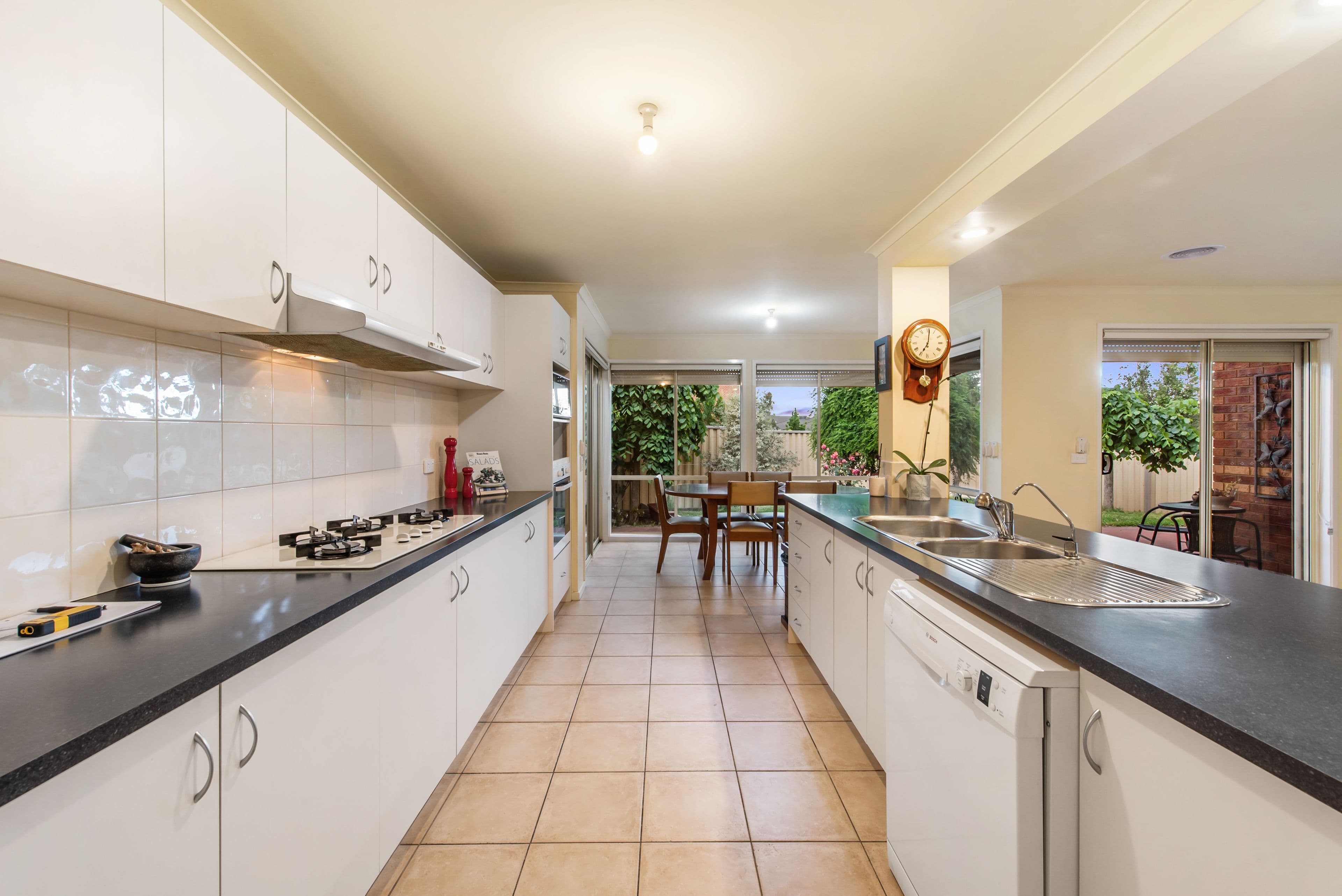 1 Stadan Place, Hillside VIC 3037, Hillside - Thumbnail 5