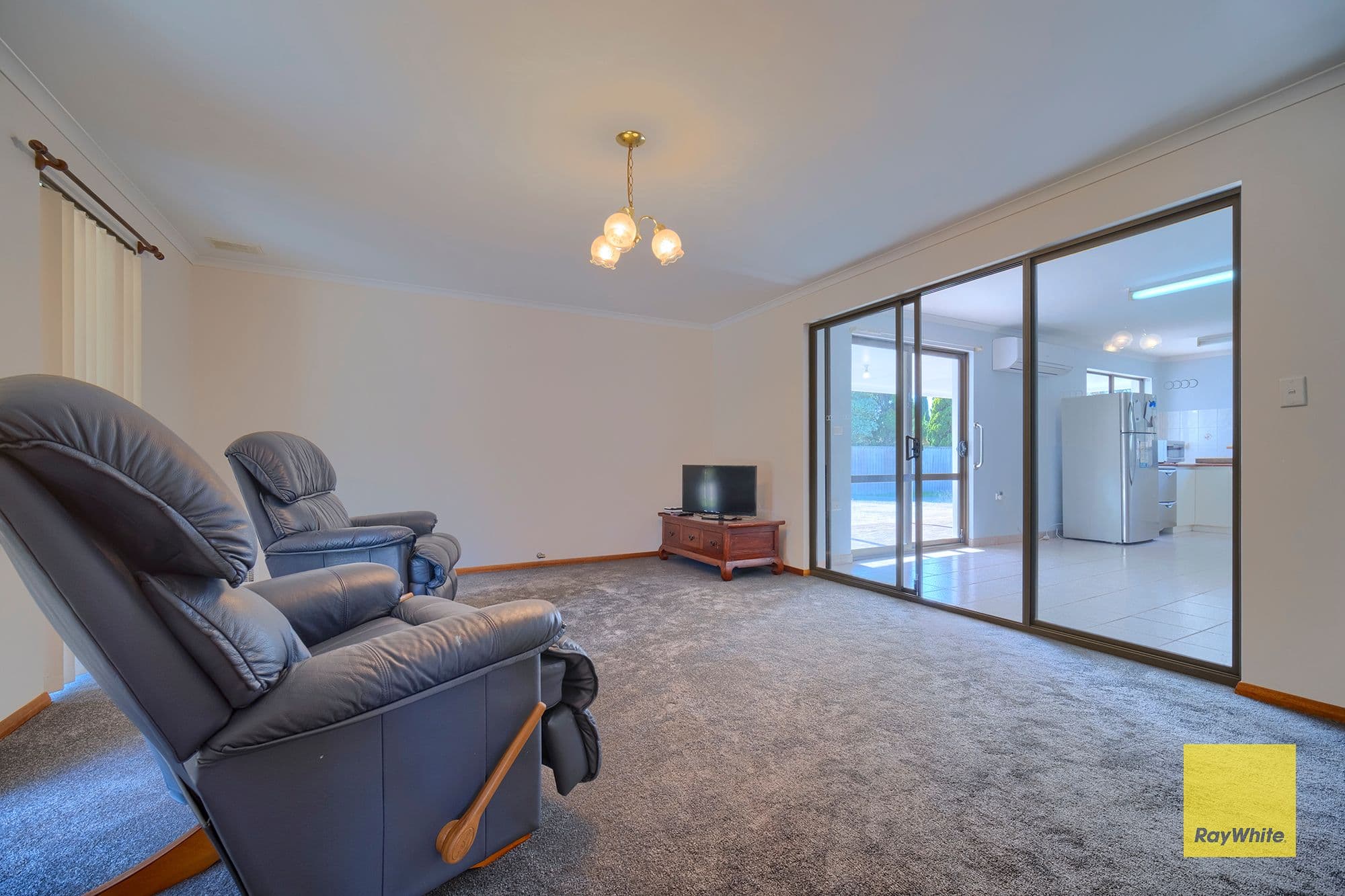 13 Bundara Close, Little Grove WA 6330, Little Grove - Thumbnail 6