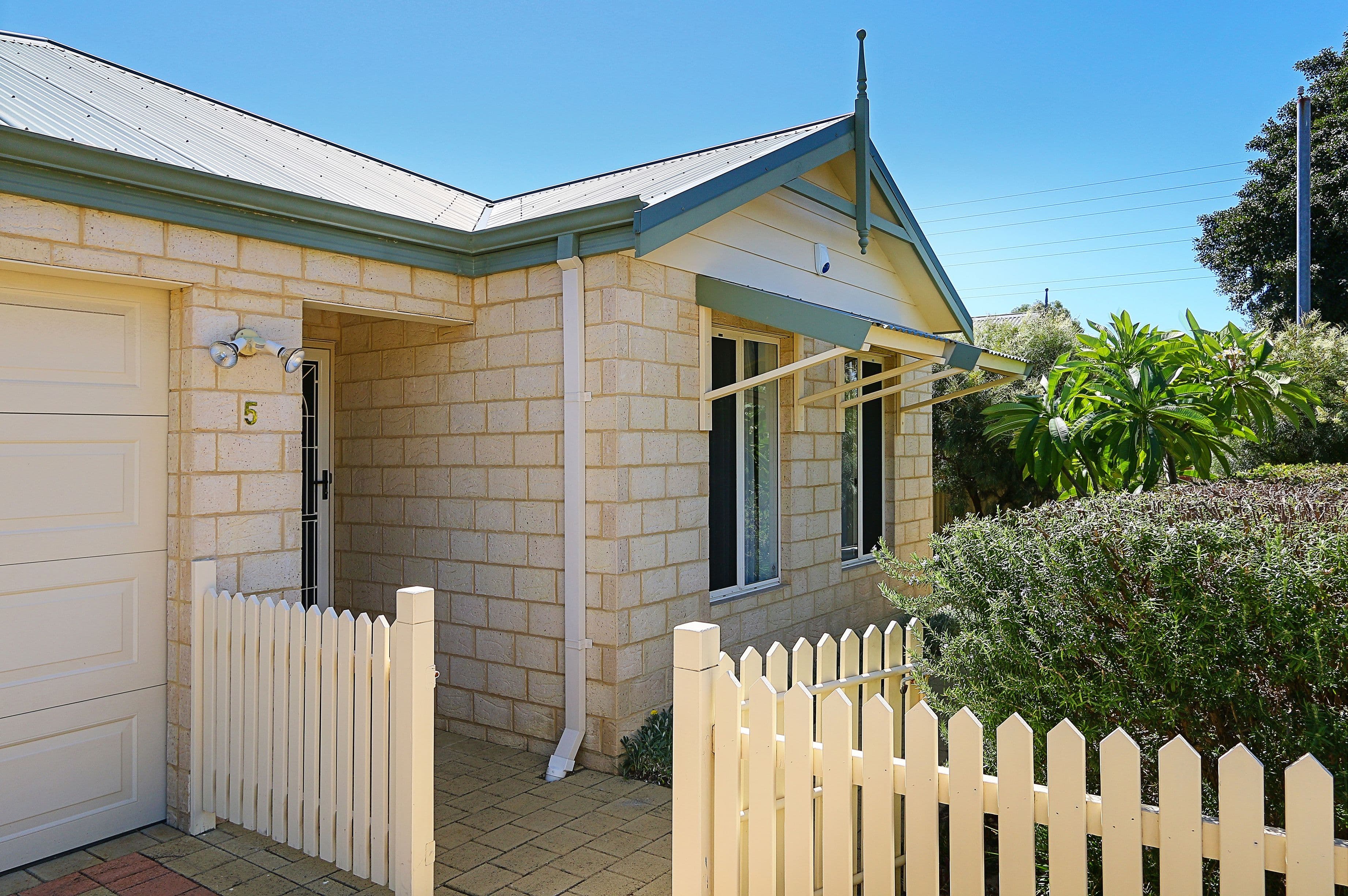 5 Hargreaves Road, Coolbellup WA 6163, Coolbellup - Thumbnail 2