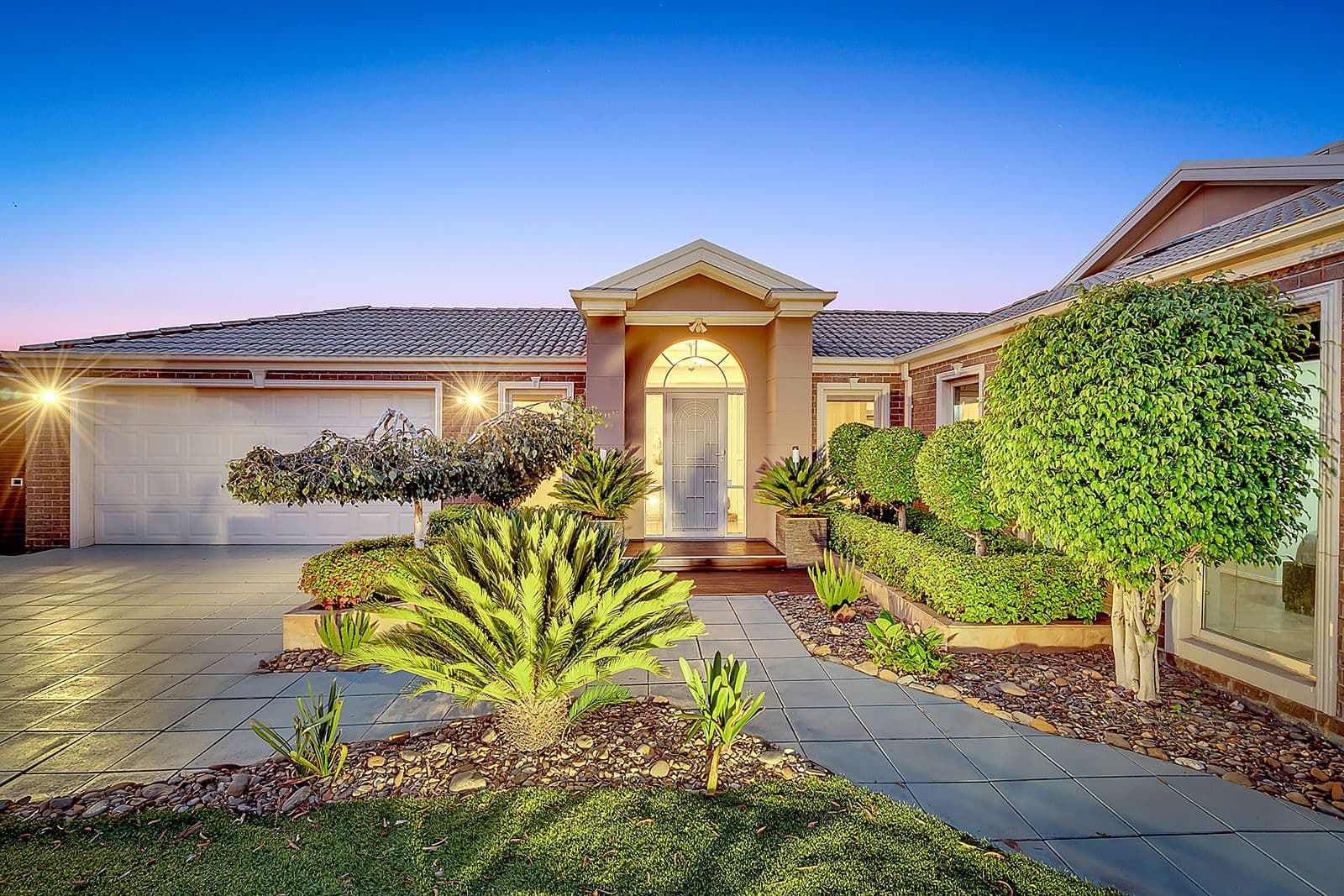 18 Beckett Way, Craigieburn VIC 3064, Craigieburn - Thumbnail 2