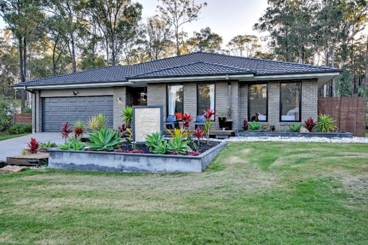 24 Shiloh Court, PINE MOUNTAIN QLD 4306, Pine Mountain - Thumbnail 2