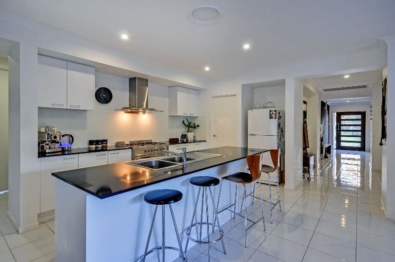24 Shiloh Court, PINE MOUNTAIN QLD 4306, Pine Mountain - Thumbnail 4