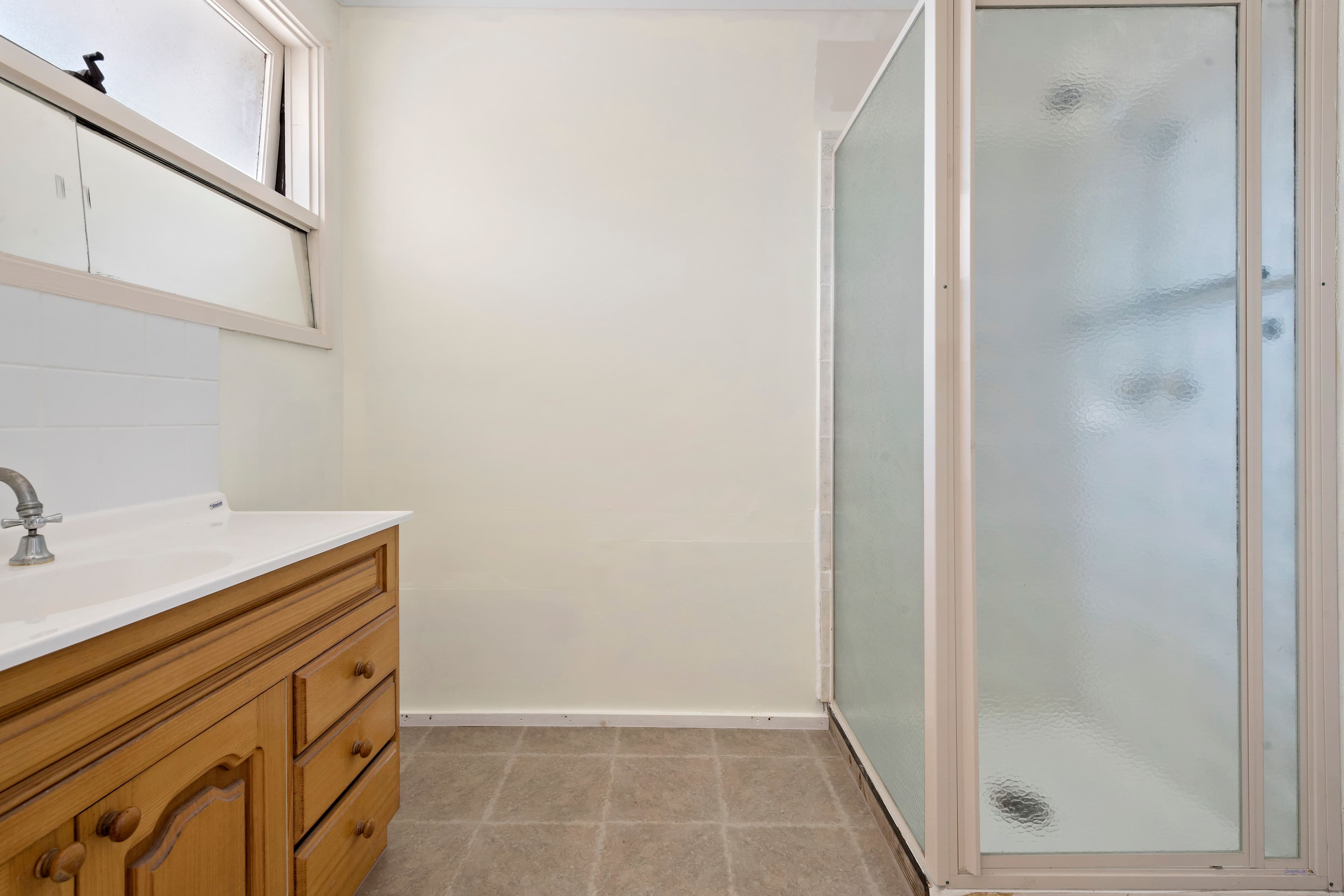 18 Fenfield Street, Cranbourne VIC 3977, Cranbourne - Thumbnail 5