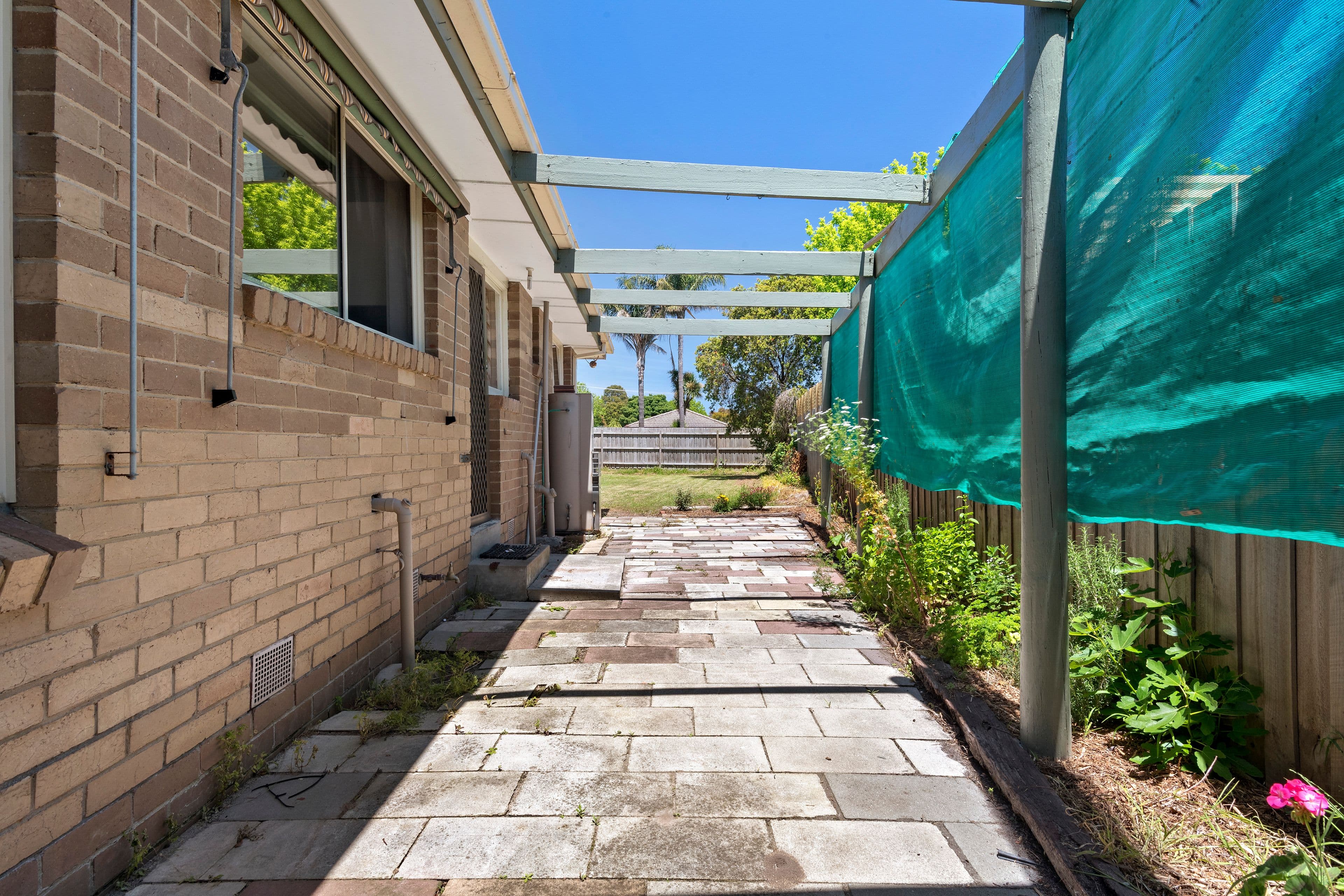 18 Fenfield Street, Cranbourne VIC 3977, Cranbourne - Thumbnail 6