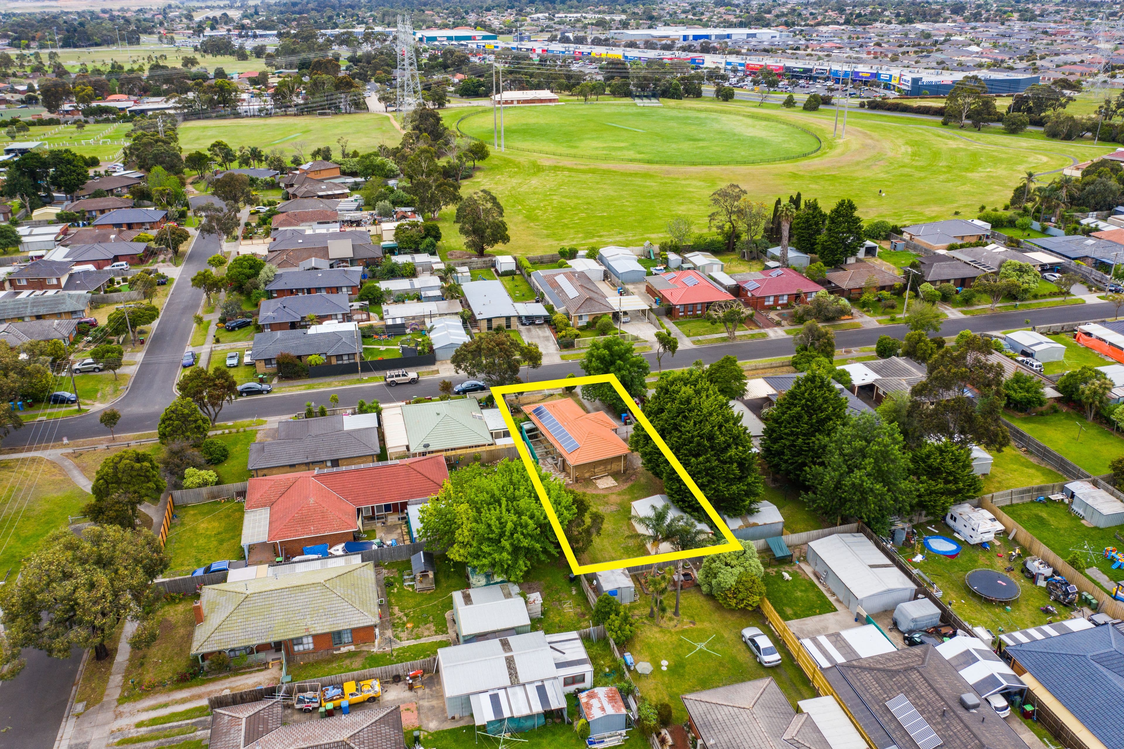 18 Fenfield Street, Cranbourne VIC 3977, Cranbourne - Thumbnail 8
