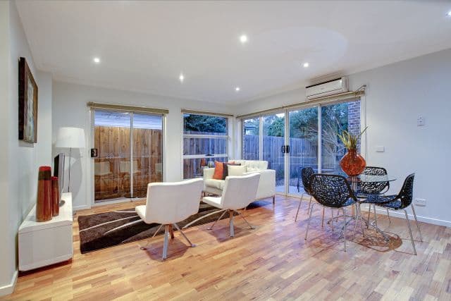 8 John Street, Oak Park VIC 3046, Oak Park - Thumbnail 2