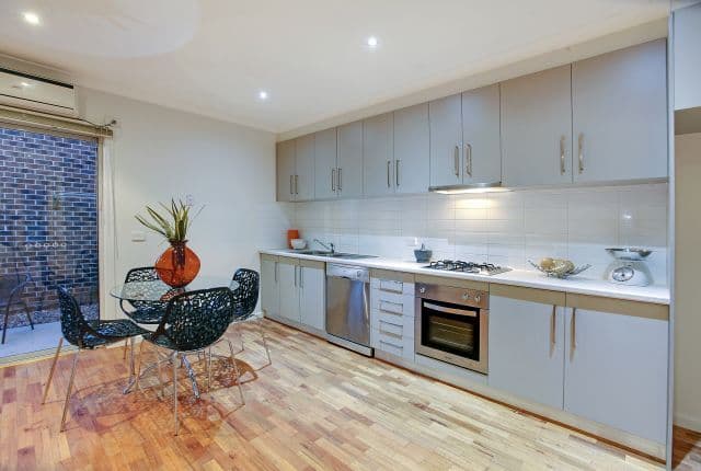 8 John Street, Oak Park VIC 3046, Oak Park - Thumbnail 3