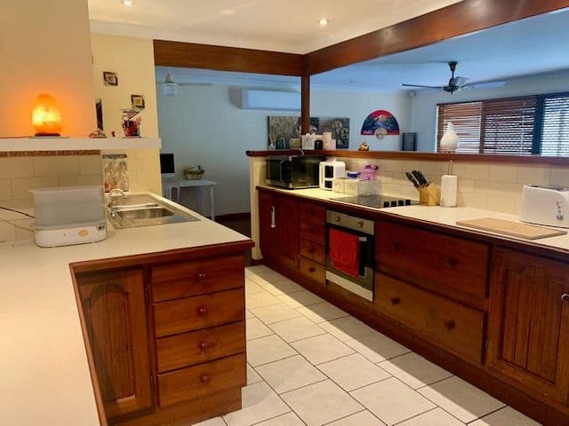 33 Laughlin Street, Kingston QLD 4114, Kingston - Thumbnail 4