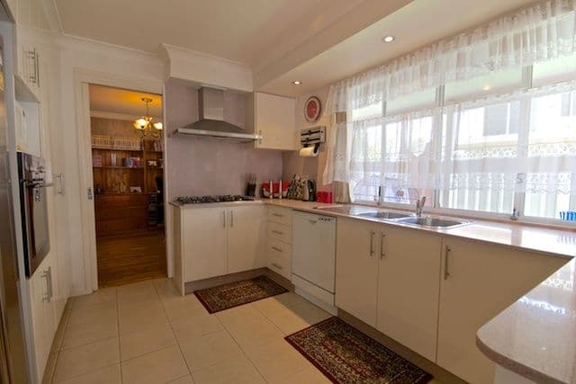 3 Manna Place, BOSSLEY PARK NSW 2176, Bossley Park - Thumbnail 2