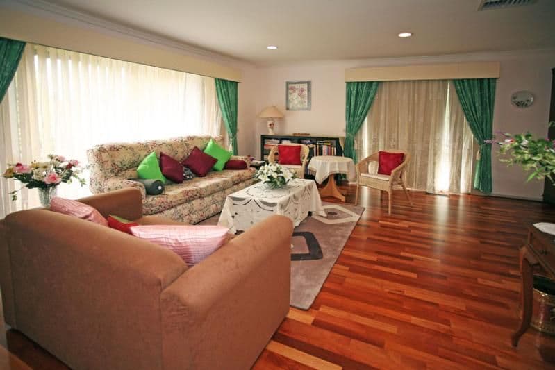 212 Gallaghers Road, GLEN WAVERLEY VIC 3150, Glen Waverley - Thumbnail 4