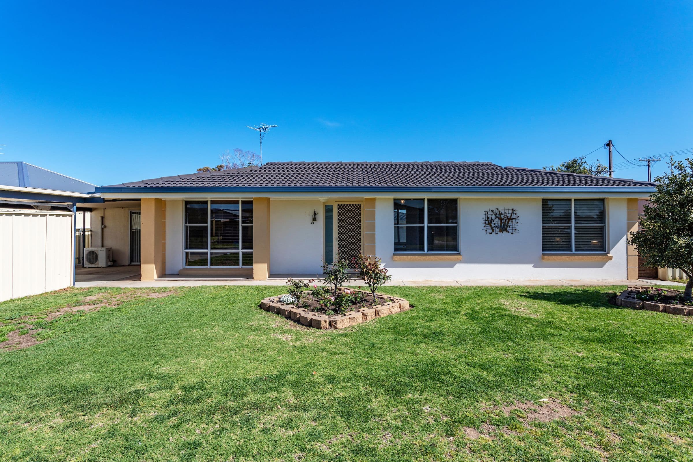 1 Crisp Street, Aldinga Beach SA 5173, Aldinga Beach - Image 1