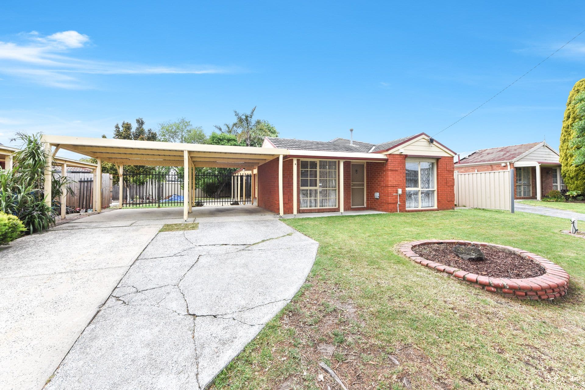 4 Dean Court, Cranbourne West VIC 3977, Cranbourne West - Thumbnail 2