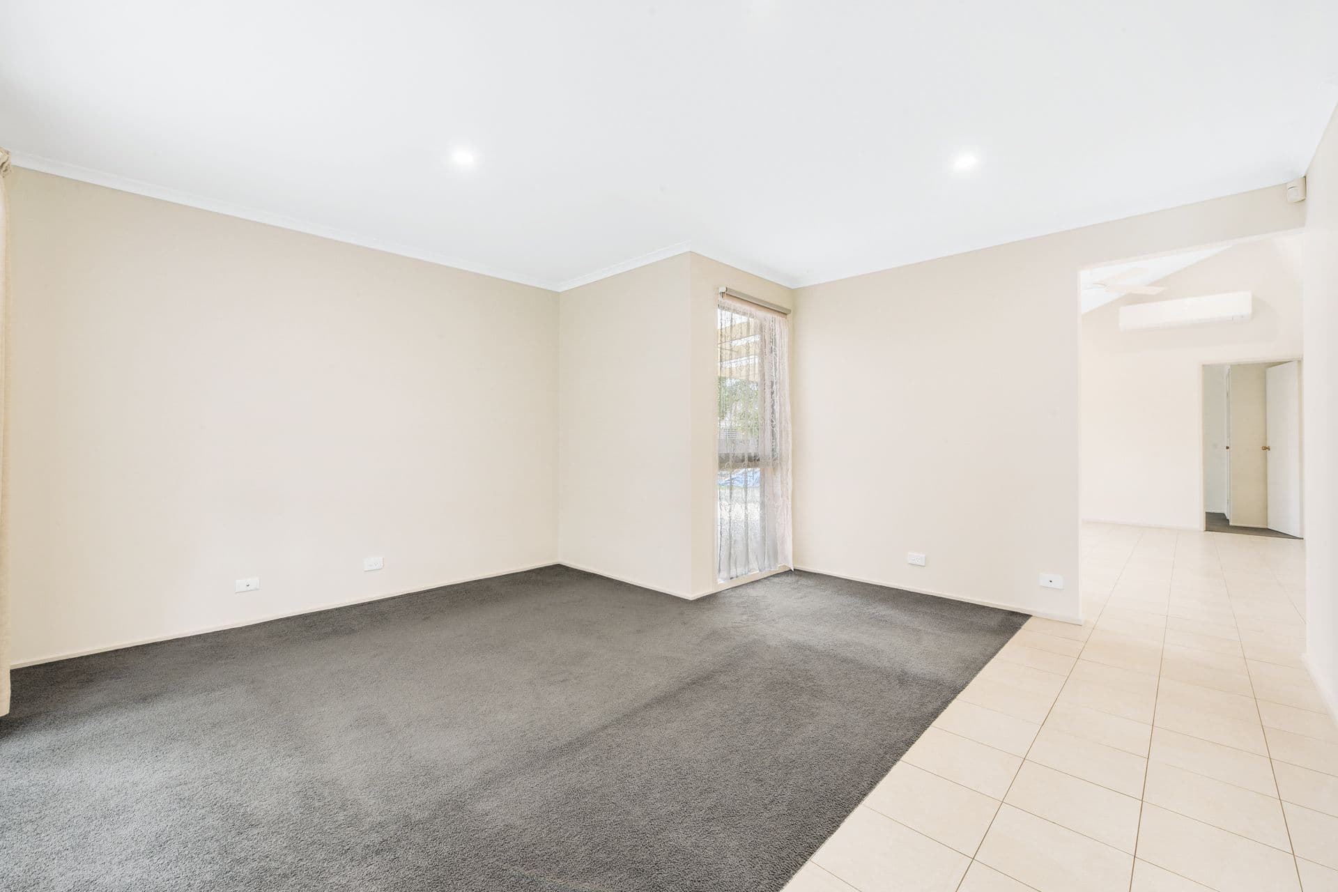 4 Dean Court, Cranbourne West VIC 3977, Cranbourne West - Thumbnail 4
