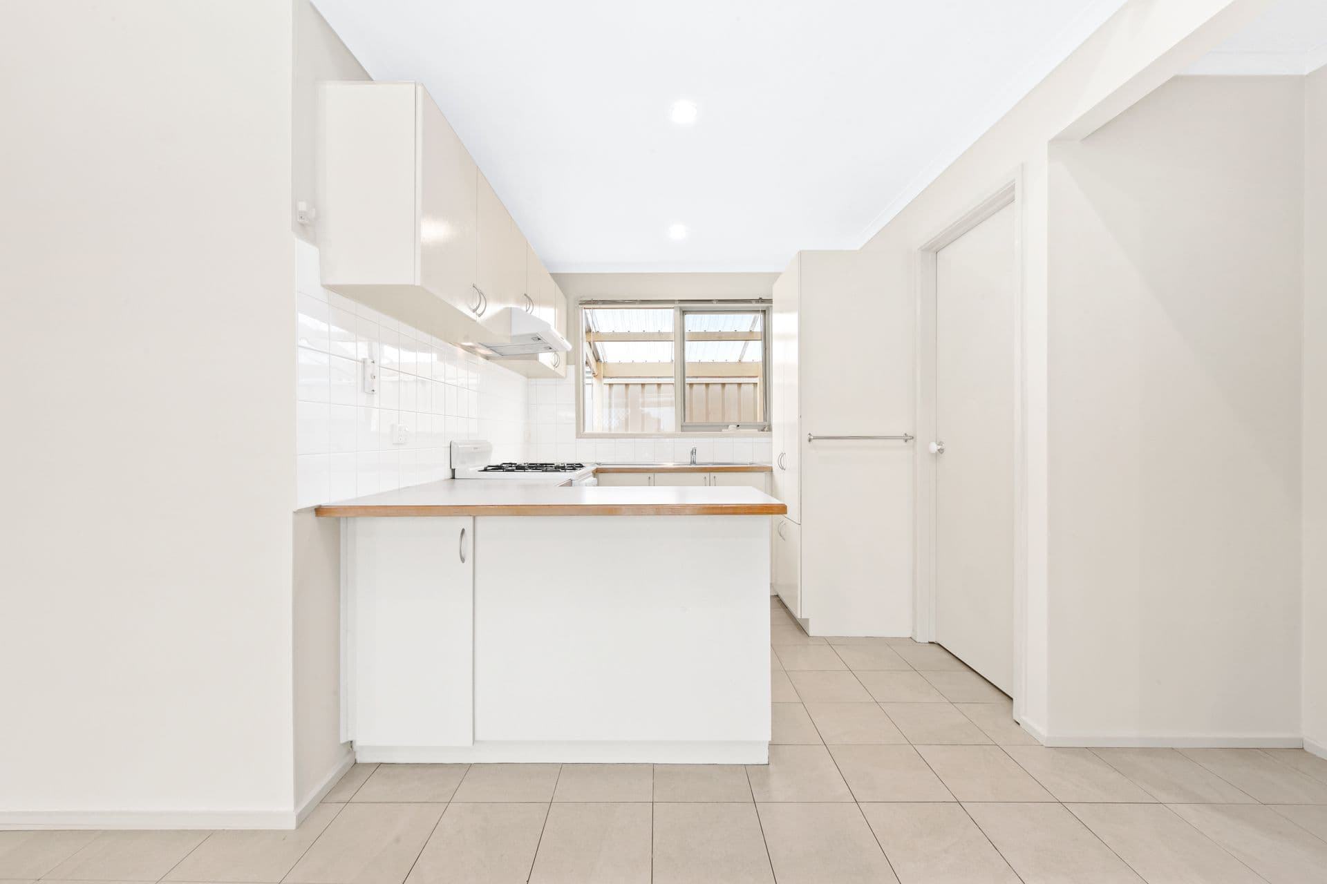 4 Dean Court, Cranbourne West VIC 3977, Cranbourne West - Thumbnail 7