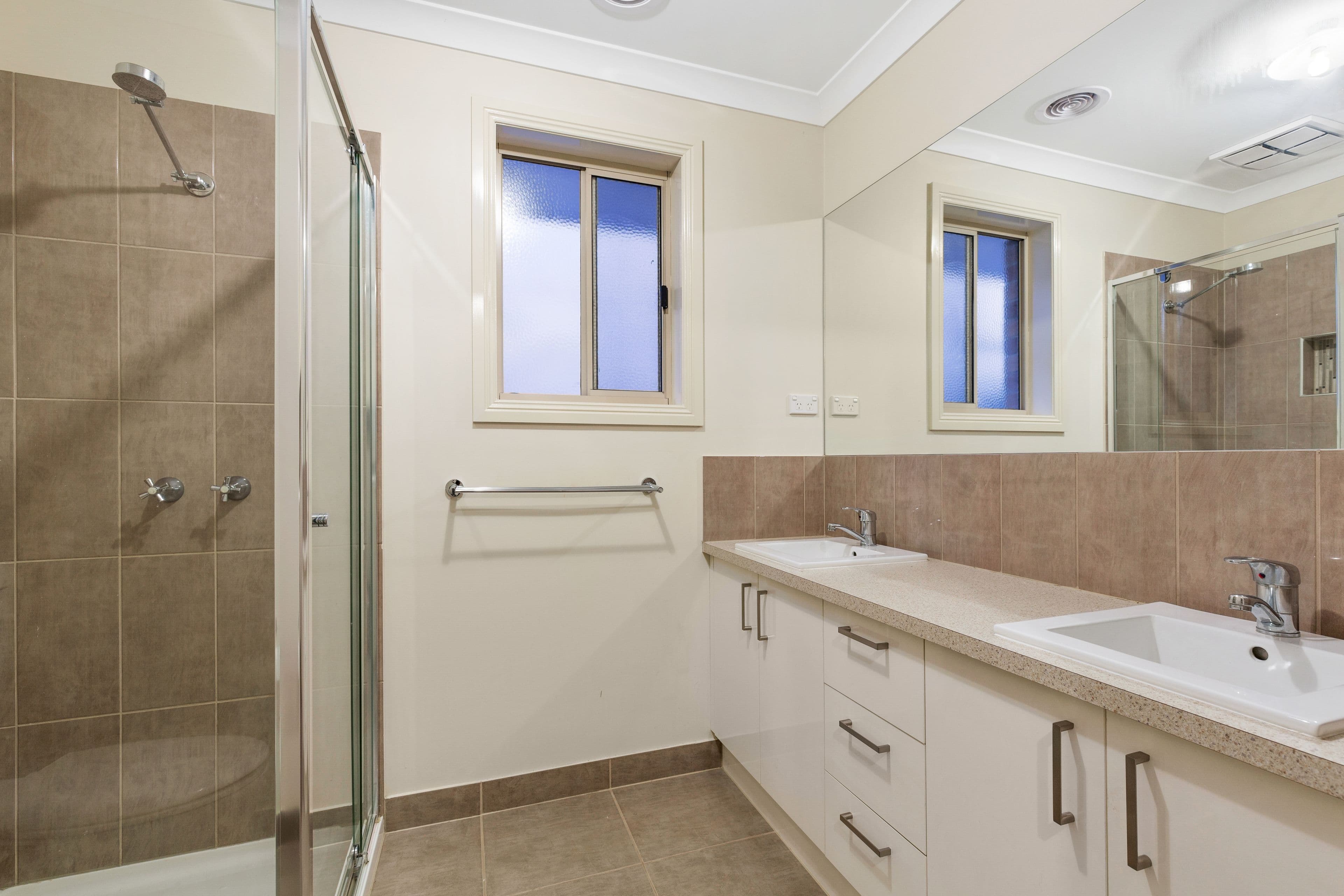 32 Railway Avenue, Garfield VIC 3814, Garfield - Thumbnail 3