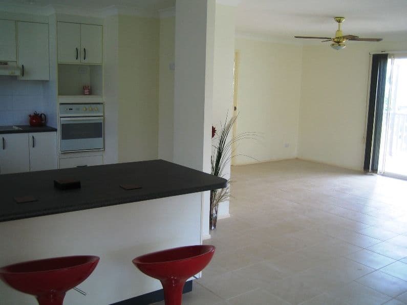 15 Douglas Street, RUSSELL ISLAND QLD 4184, Russell Island - Thumbnail 4