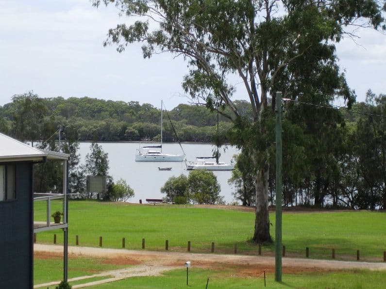 15 Douglas Street, RUSSELL ISLAND QLD 4184, Russell Island - Thumbnail 5