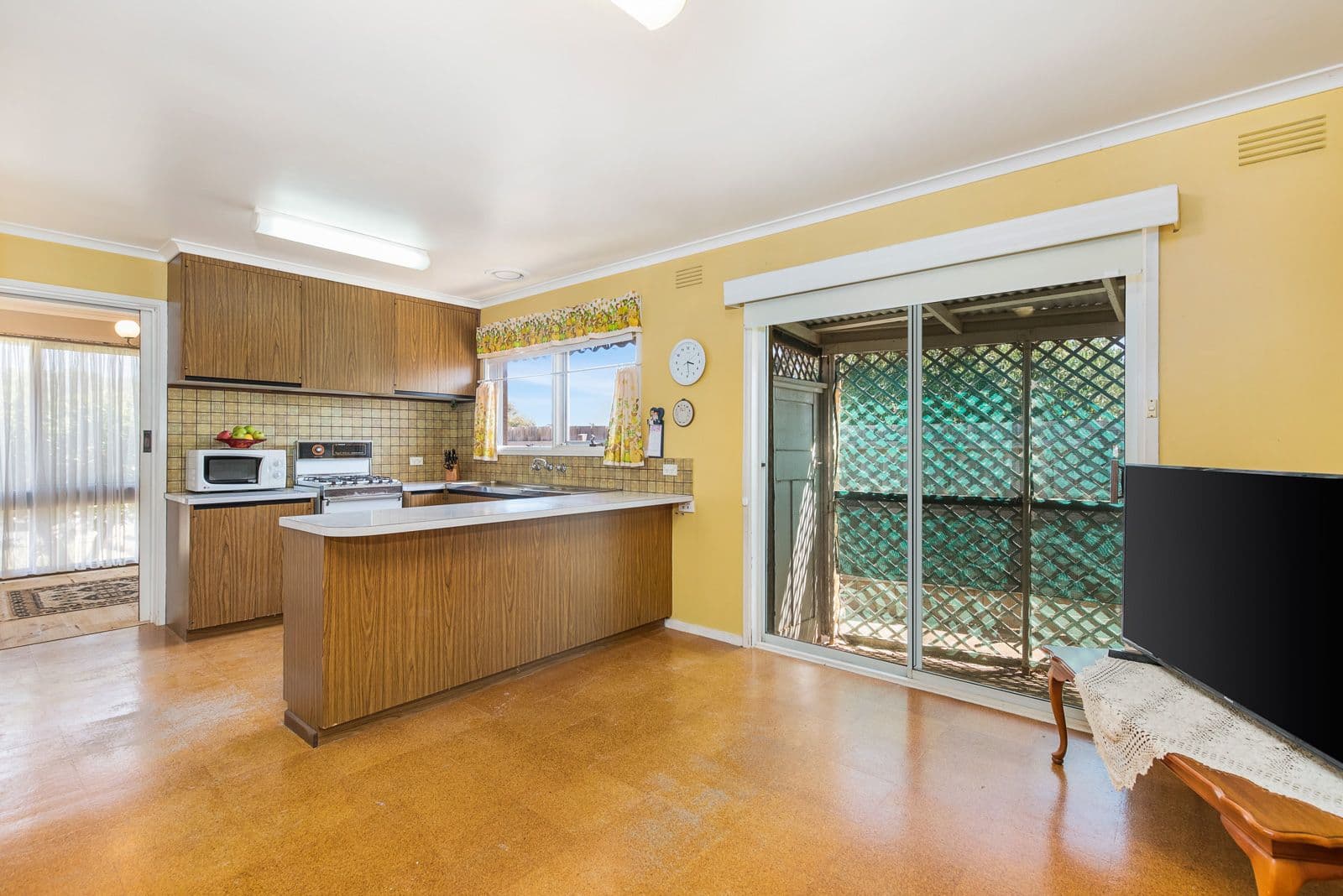 34 Burke Street, Werribee VIC 3030, Werribee - Thumbnail 8