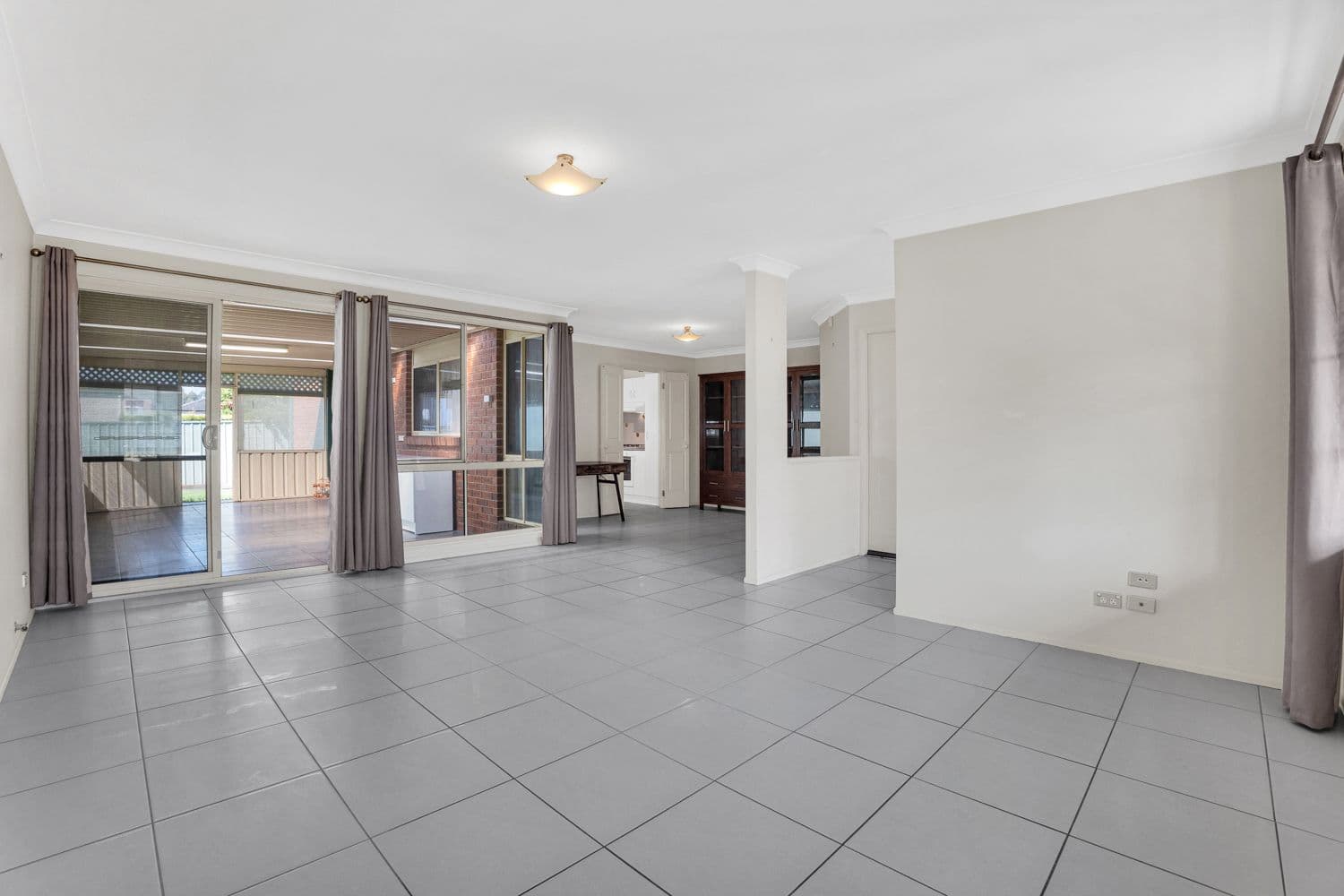 5 Caspian Court, Plumpton NSW 2761, Plumpton - Thumbnail 2