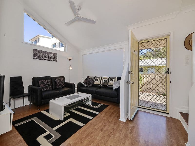 5 Ellen Street, WOODY POINT QLD 4019, Woody Point - Thumbnail 4