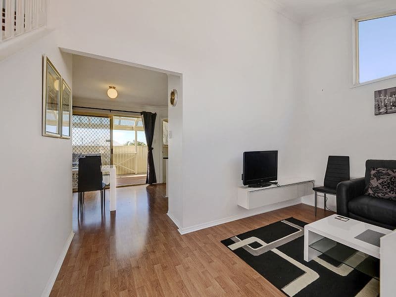 5 Ellen Street, WOODY POINT QLD 4019, Woody Point - Thumbnail 5