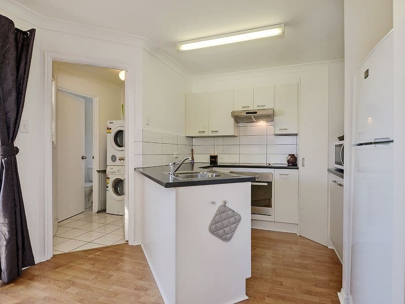 5 Ellen Street, WOODY POINT QLD 4019, Woody Point - Thumbnail 6