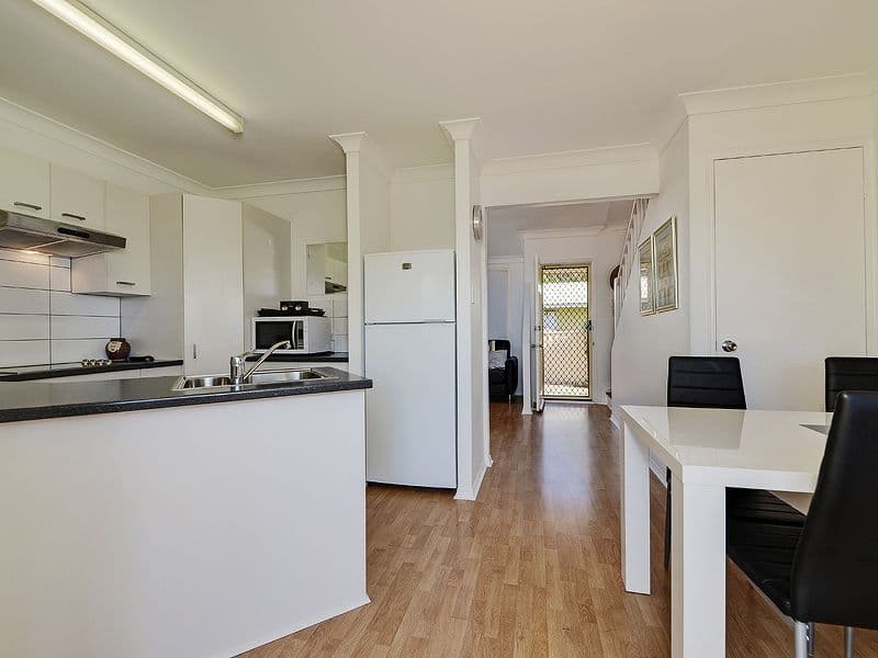 5 Ellen Street, WOODY POINT QLD 4019, Woody Point - Thumbnail 7