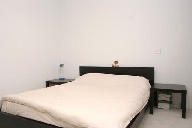 8 Wateriew Walk, DOCKLANDS VIC 3008, Docklands - Thumbnail 2