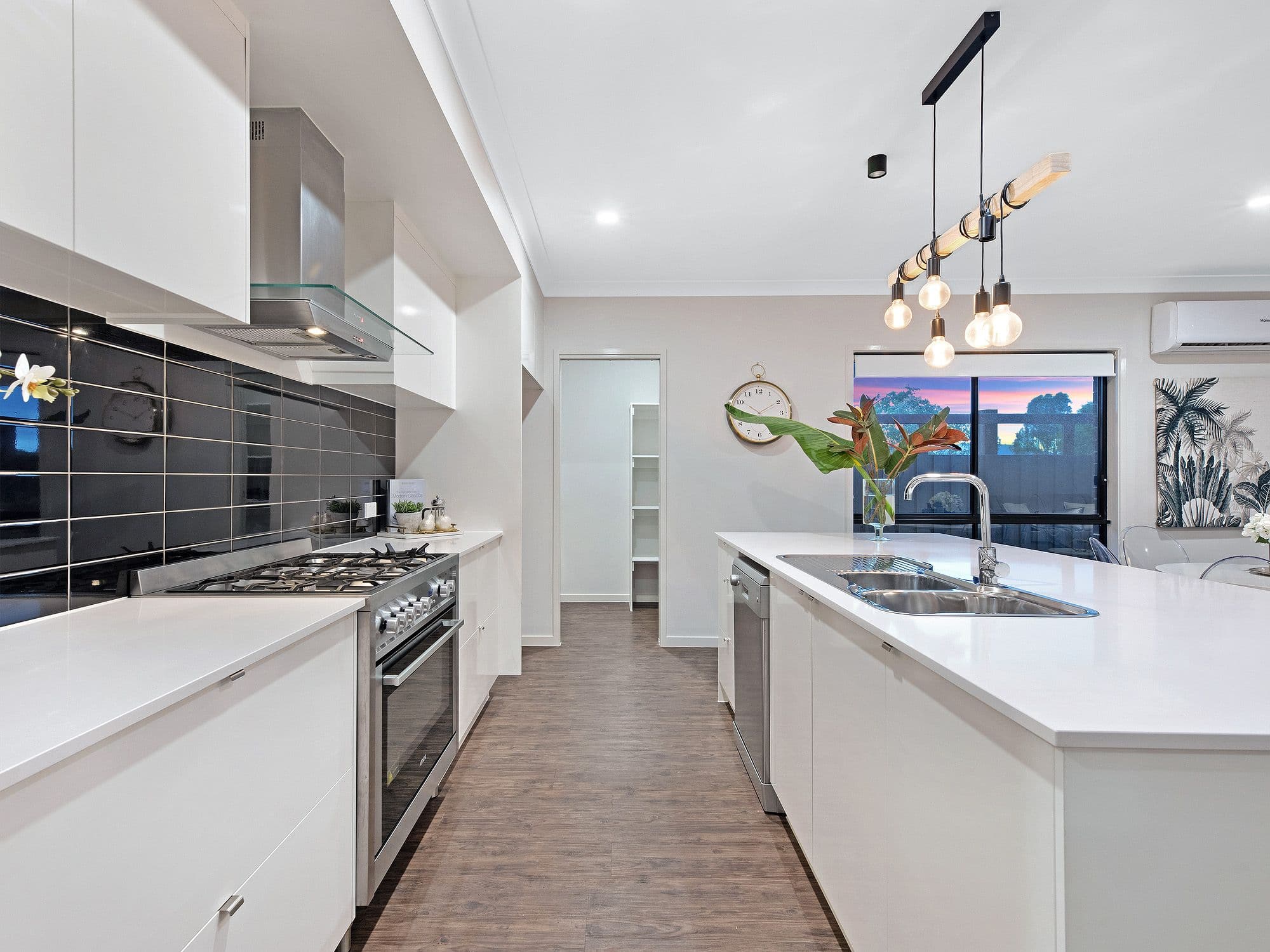 30 Mazeppa Street, South Ripley QLD 4306, South Ripley - Thumbnail 4