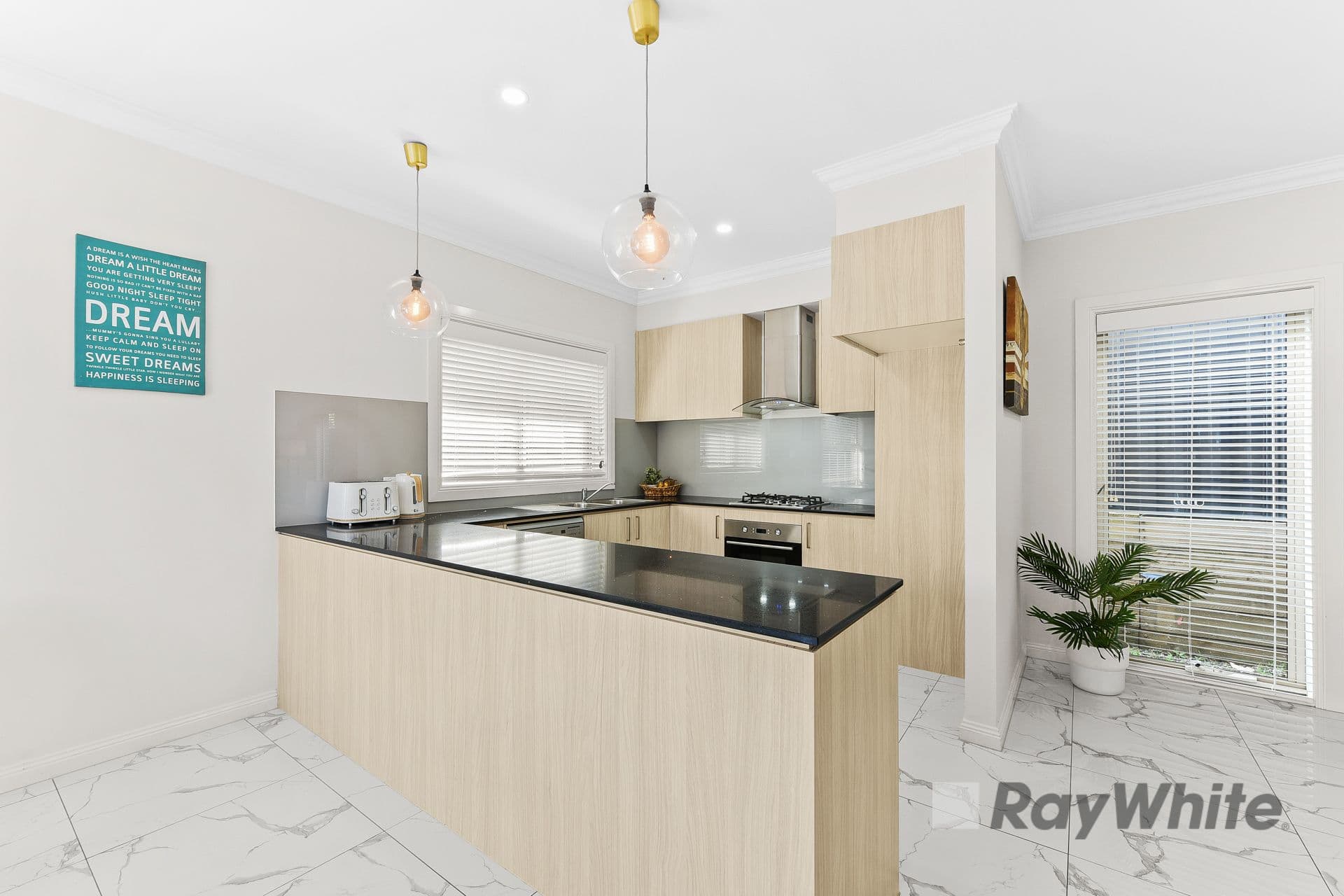 15 Laburnum Grove, Doveton VIC 3177, Doveton - Thumbnail 4