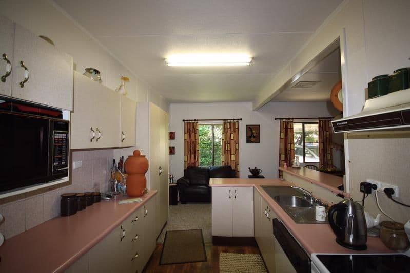71 Wompoo Road, LONGREACH QLD 4730, Longreach - Thumbnail 2