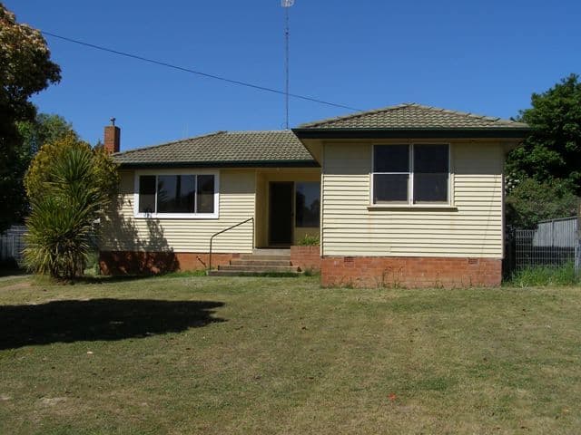 6 Cawana Place, ORANGE NSW 2800, Orange - Thumbnail 2