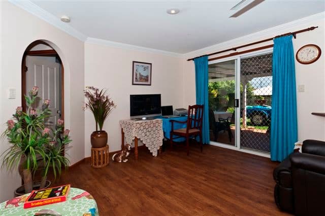 14 Dalrello Court, GLENVALE QLD 4350, Glenvale - Thumbnail 2