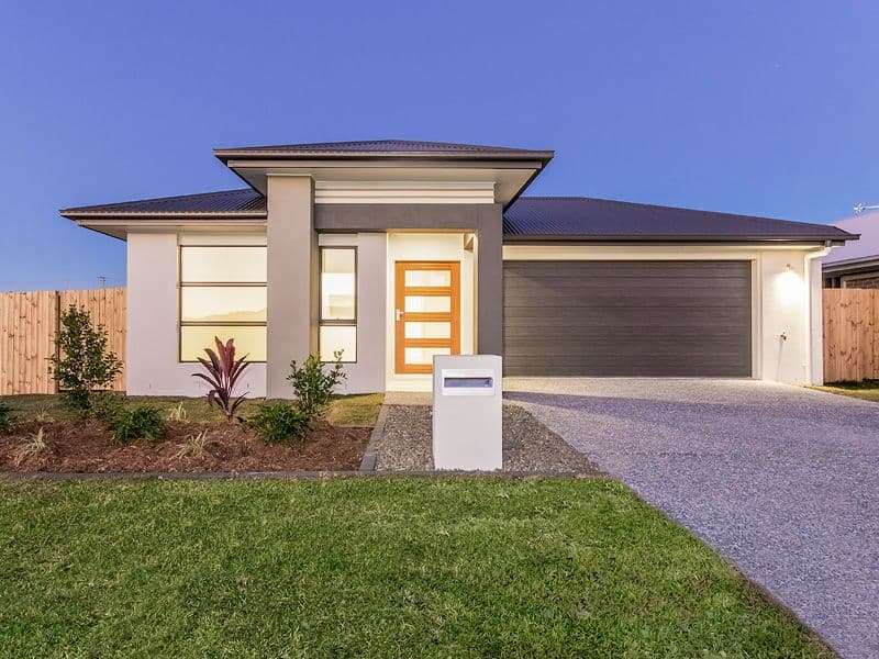 4 Alva Court, OXENFORD QLD 4210, Oxenford - Image 1