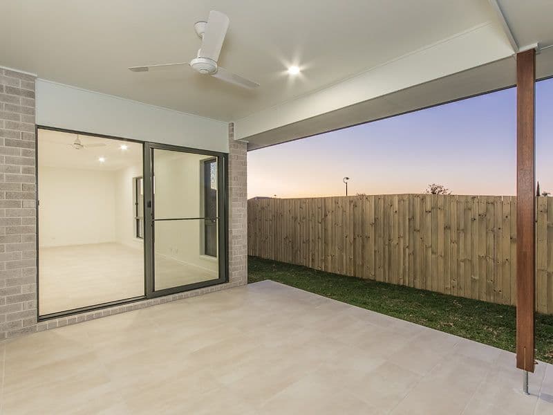 4 Alva Court, OXENFORD QLD 4210, Oxenford - Thumbnail 2