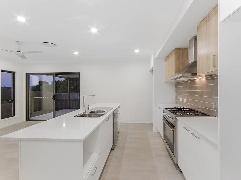 4 Alva Court, OXENFORD QLD 4210, Oxenford - Thumbnail 6